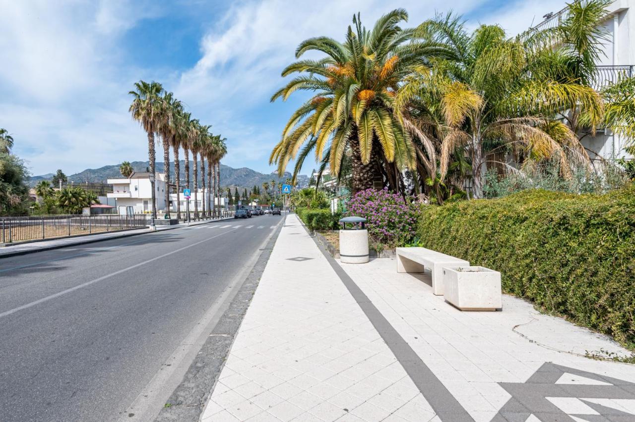Naxos Charming Penthouse With Swimming Pool X6 Apartment Giardini Naxos Ngoại thất bức ảnh