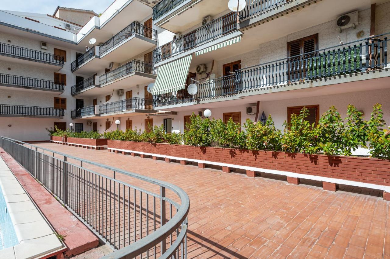 Naxos Charming Penthouse With Swimming Pool X6 Apartment Giardini Naxos Ngoại thất bức ảnh