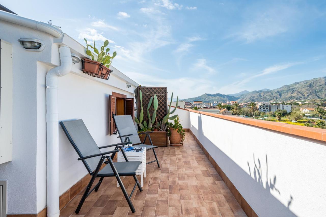 Naxos Charming Penthouse With Swimming Pool X6 Apartment Giardini Naxos Ngoại thất bức ảnh